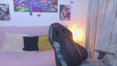 Lucia_evans21 live cam on Cam4