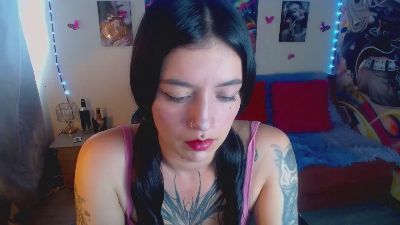 Lucia_evans21 live cam on Cam4