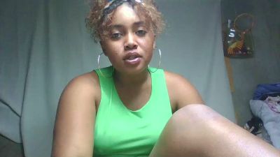 Luciana01 live cam on Cam4