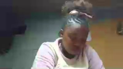 Luciana01 live cam on Cam4