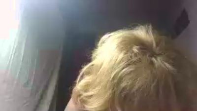 Luciana01 live cam on Cam4