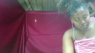 Luciana01 live cam on Cam4