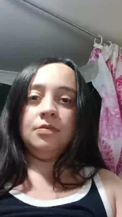 LucianaDeluxe live cam on Cam4