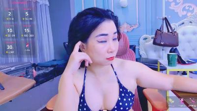 LucianaME live cam on Cam4