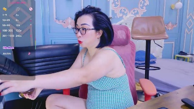 LucianaME live cam on Cam4