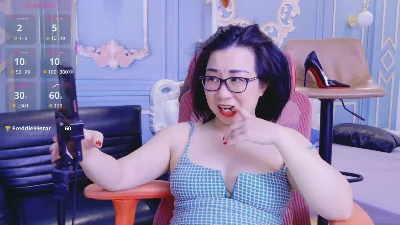 LucianaME live cam on Cam4
