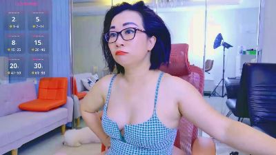 LucianaME live cam on Cam4