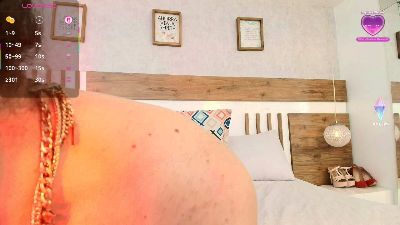 LucianaWain live cam on Cam4