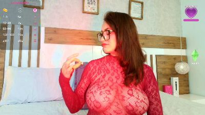 LucianaWain live cam on Cam4