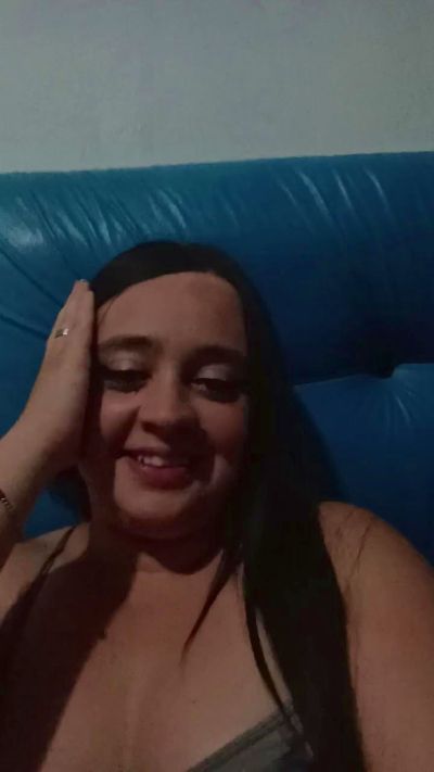 Lucianadelux2 live cam on Cam4