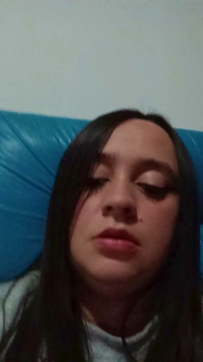 Lucianadelux2 live cam on Cam4