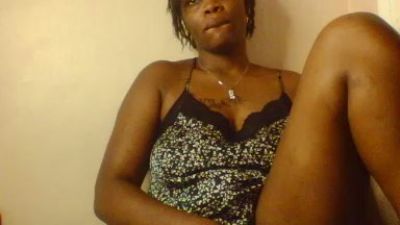 Luciaresa live cam on Cam4