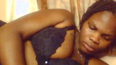 Luciaresa live cam on Cam4