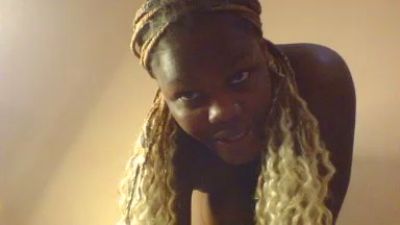 Luciaresa live cam on Cam4