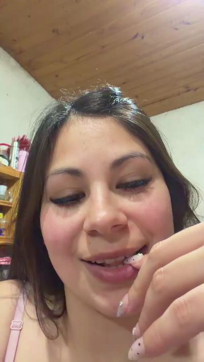Luciarolon live cam on Cam4