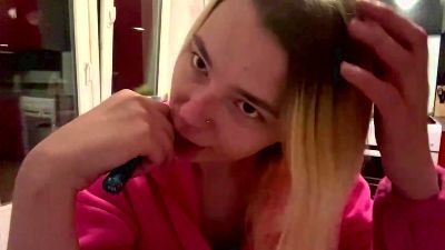 LucieMcgahen live cam on Cam4