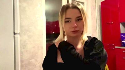 LucieMcgahen live cam on Cam4