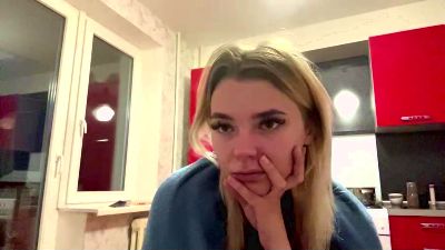 LucieMcgahen live cam on Cam4
