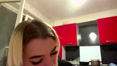 LucieMcgahen live cam on Cam4