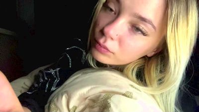 LucieMcgahen live cam on Cam4