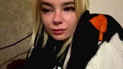 LucieMcgahen live cam on Cam4