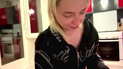 LucieMcgahen live cam on Cam4