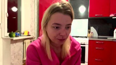 LucieMcgahen live cam on Cam4