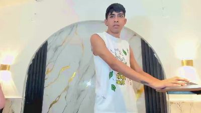 Lucien_boy live cam on Cam4