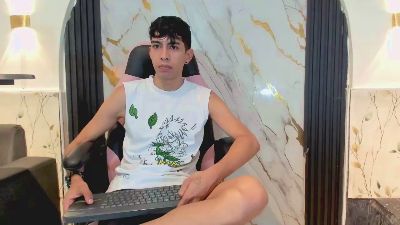 Lucien_boy live cam on Cam4