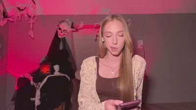 LucilleEstler live cam on Cam4