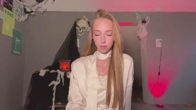 LucilleEstler live cam on Cam4