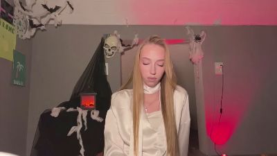 LucilleEstler live cam on Cam4