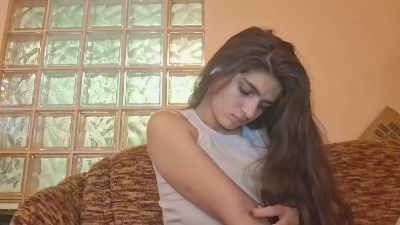 LucilleFeller live cam on Cam4