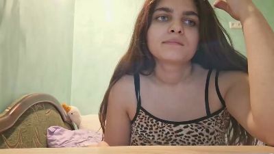 LucilleFeller live cam on Cam4