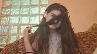 LucilleFeller live cam on Cam4