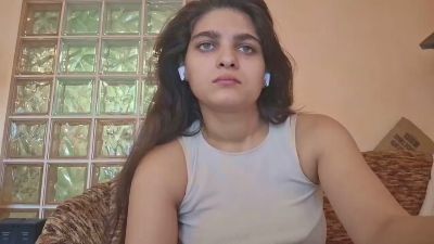 LucilleFeller live cam on Cam4