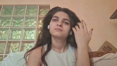 LucilleFeller live cam on Cam4
