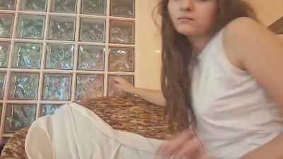 LucilleFeller live cam on Cam4