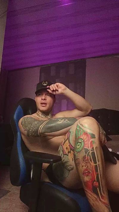 LuciusV live cam on Cam4