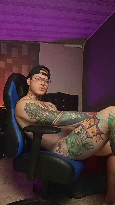 LuciusV live cam on Cam4