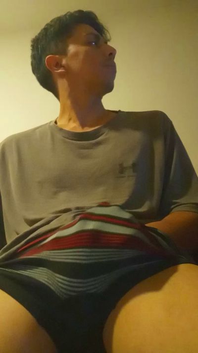 Luckbcrod live cam on Cam4