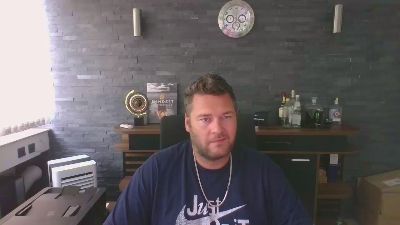 LuckyLuck93 live cam on Cam4
