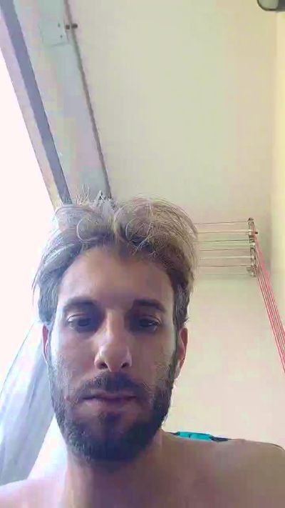 Luckyboyz00 live cam on Cam4