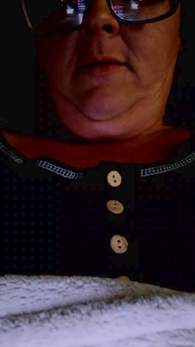 Luckygirl777 live cam on Cam4