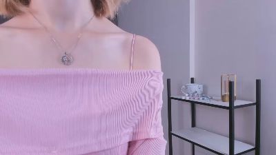 LucreciaGrisson live cam on Cam4