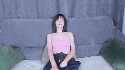 LucreciaGrisson live cam on Cam4