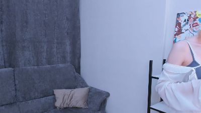 LucreciaGrisson live cam on Cam4