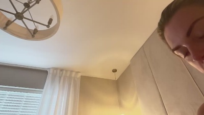 Lucy556 live cam on Cam4