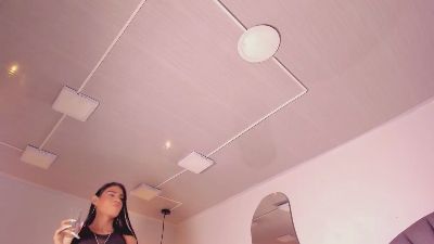 LucyAndrade live cam on Cam4