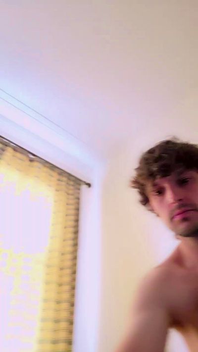 LucyLoo779 live cam on Cam4